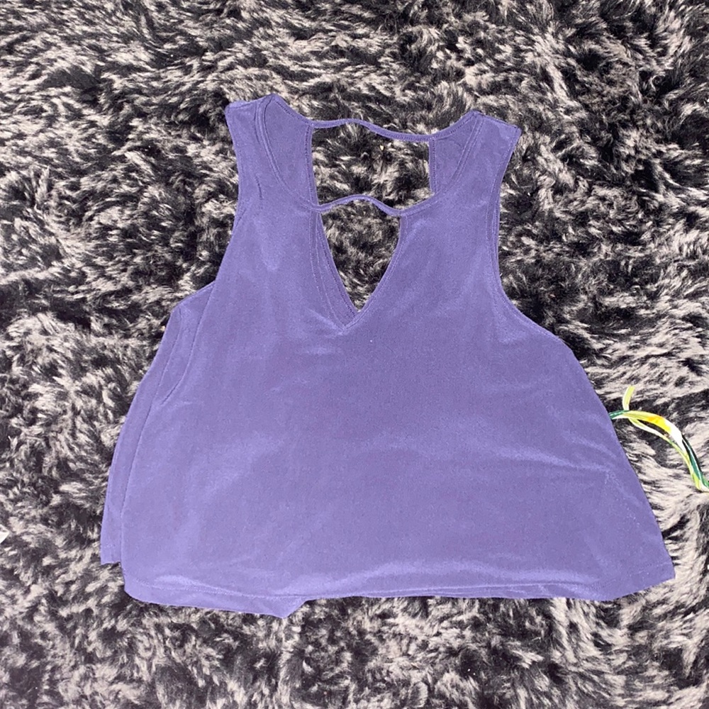 Cropped tank NEVER WORN